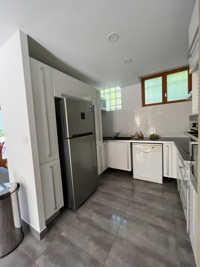 Maison Spacieuse Avec Grand Jardin Et Parking A 20 Min De Lyon Simandres Екстер'єр фото